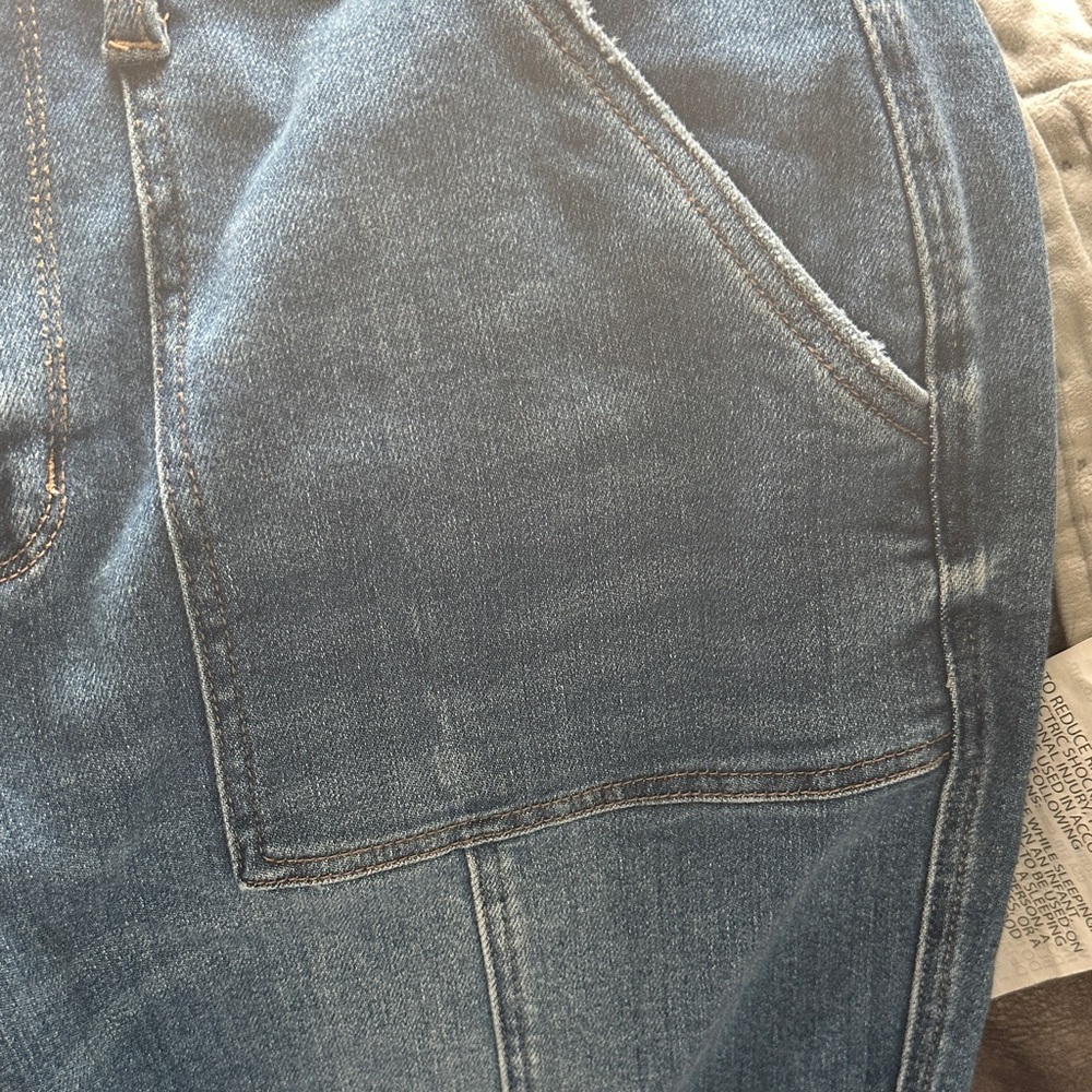 Judy Blue Wide Leg Cargo Jeans - Picture 3 of 5